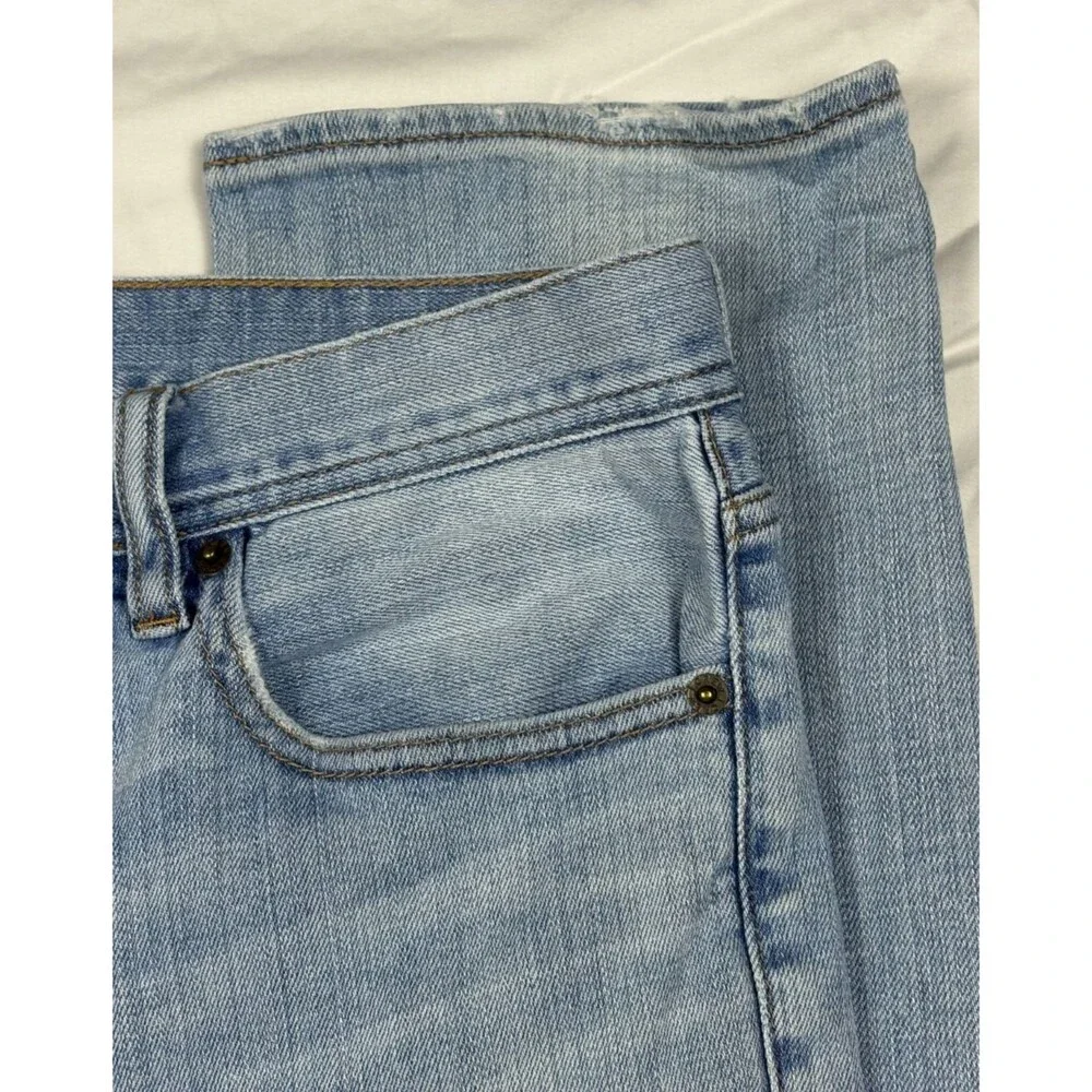 J.Crew The Sutton Jeans Mens 31x32 Light Wash Straight Stretch Denim Blue